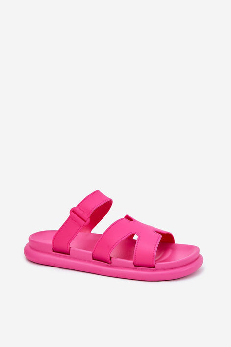 Clacquettes model 215161 Step in style