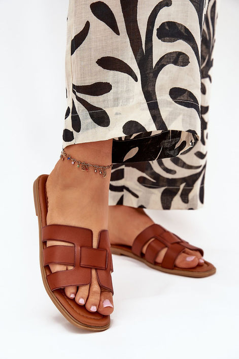 Clacquettes model 216115 Step in style