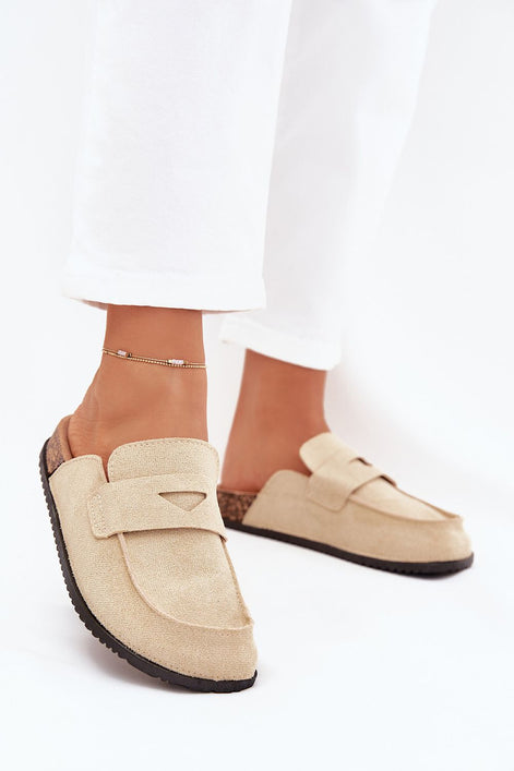 Clacquettes model 216372 Step in style