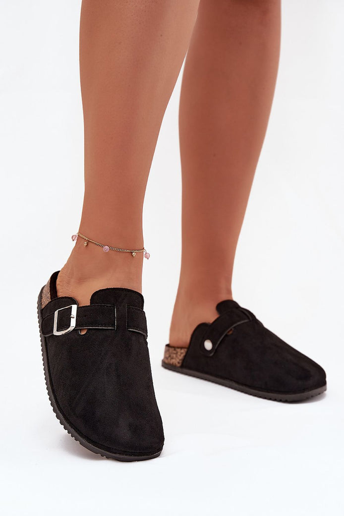 Clacquettes model 216432 Step in style