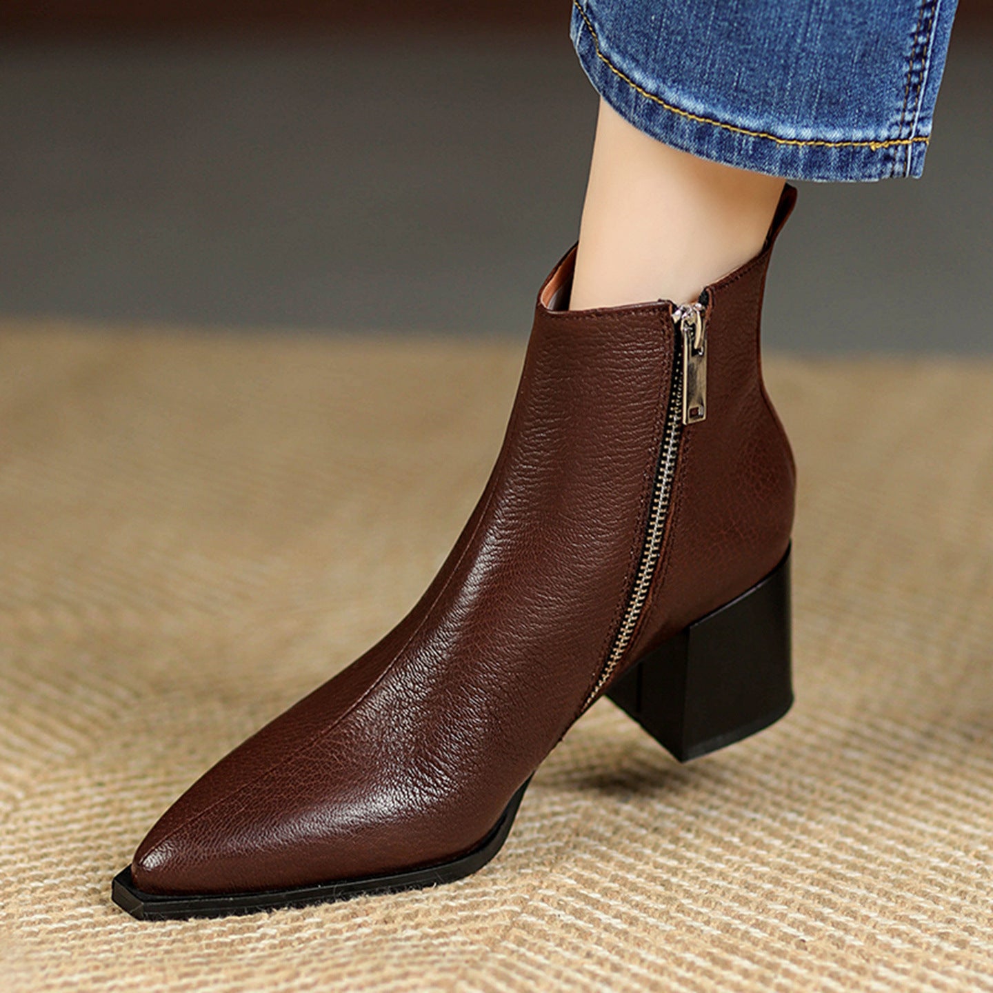 Bottines Pointues en Cuir Véritable