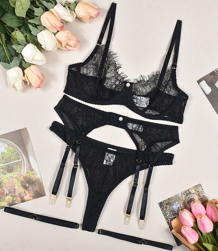 Ensemble Lingerie Sexy 3 Pièces – Dentelle & Jarretelles