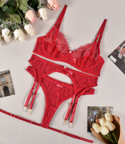 Ensemble Lingerie Sexy 3 Pièces – Dentelle & Jarretelles