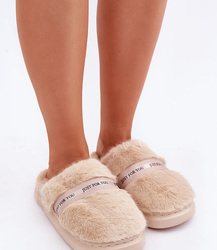  Pantoufles model 204933 Step in style 